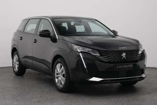 Peugeot 5008 (2021) thumbnail 2