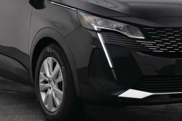 Peugeot 5008 (2021) thumbnail 17