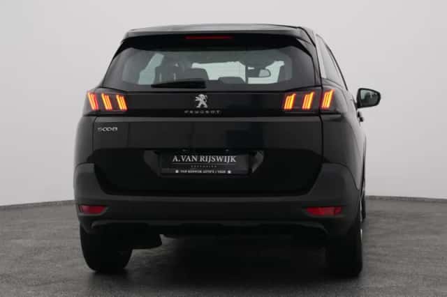 Peugeot 5008 (2021) thumbnail 10