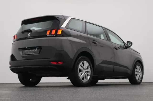 Peugeot 5008 (2022) thumbnail 16
