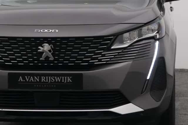 Peugeot 5008 (2022) thumbnail 19