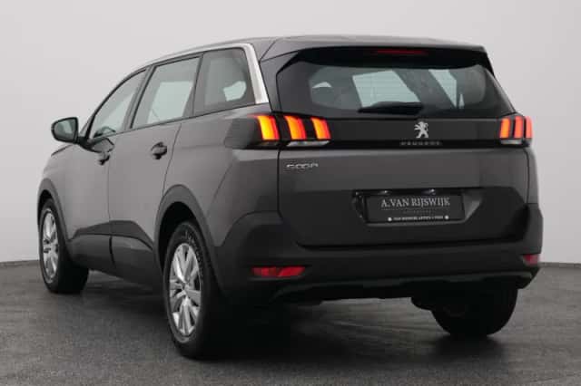 Peugeot 5008 (2022) thumbnail 5