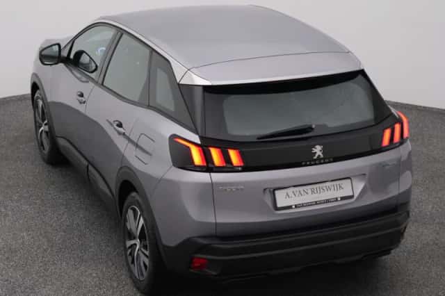 Peugeot 3008 (2023) thumbnail 25
