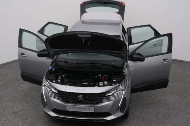Peugeot 3008 (2023) thumbnail 27