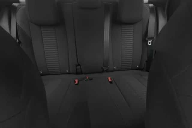 Peugeot 3008 (2023) thumbnail 4