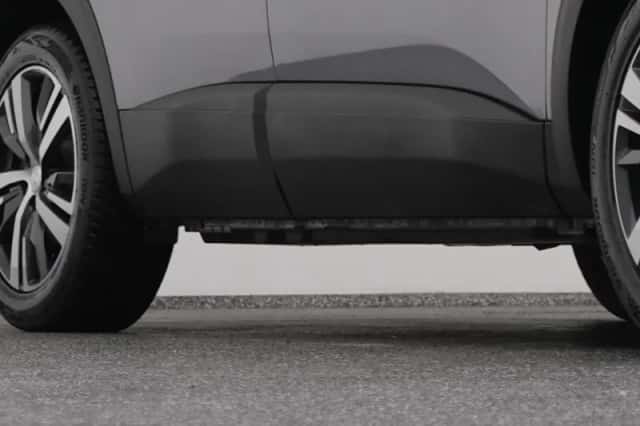 Peugeot 3008 (2023) thumbnail 38