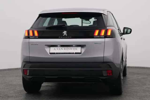 Peugeot 3008 (2023) thumbnail 10