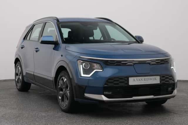 Kia Niro (2023) thumbnail 2