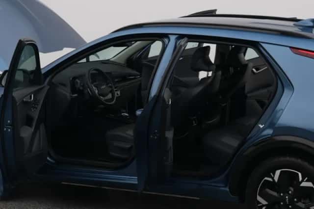 Kia Niro (2023) thumbnail 34