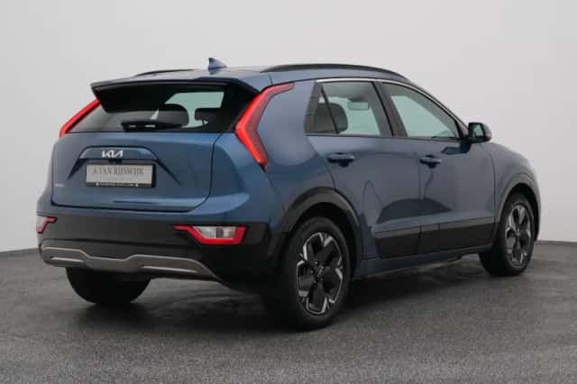 Kia Niro (2023) thumbnail 7