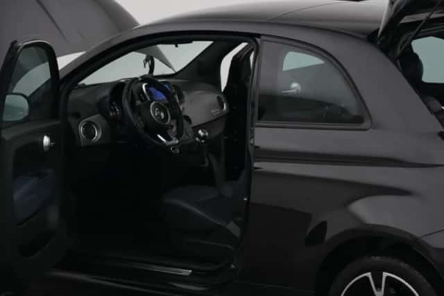 Fiat 500 (2020) thumbnail 33