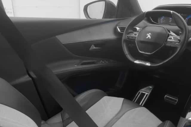 Peugeot 3008 (2021) thumbnail 11