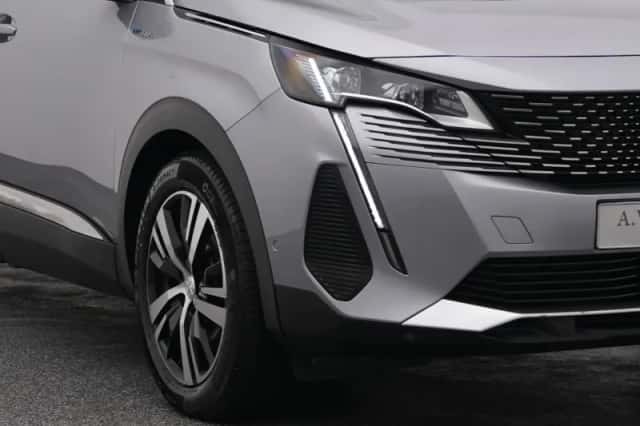 Peugeot 3008 (2021) thumbnail 17