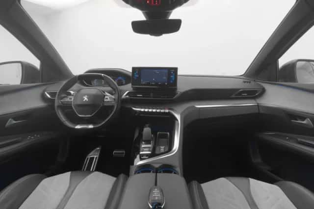 Peugeot 3008 (2021) thumbnail 3