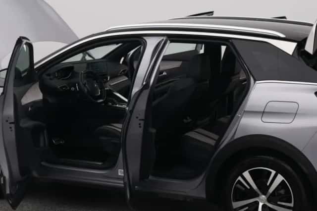 Peugeot 3008 (2021) thumbnail 33