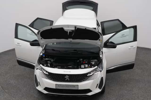 Peugeot 3008 (2023) thumbnail 27