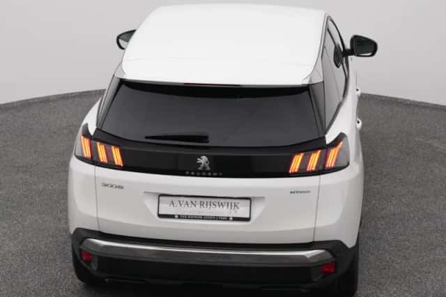 Peugeot 3008 (2023) thumbnail 28