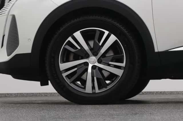 Peugeot 3008 (2023) thumbnail 39
