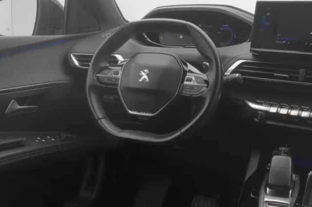 Peugeot 3008 (2023) thumbnail 7