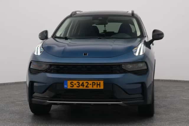 Lynk & Co 01 (2023) thumbnail 9