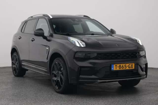 Lynk & Co 01 (2023) thumbnail 2
