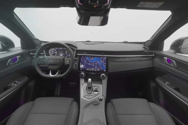 Lynk & Co 01 (2023) thumbnail 3