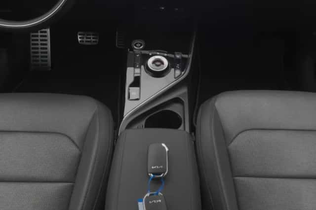 Kia Niro (2024) thumbnail 13