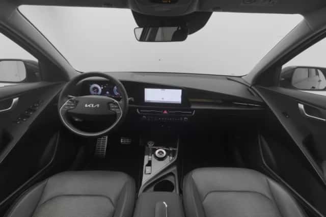 Kia Niro (2024) thumbnail 3