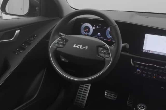 Kia Niro (2024) thumbnail 8