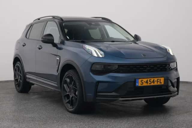 Lynk & Co 01 (2023) thumbnail 2