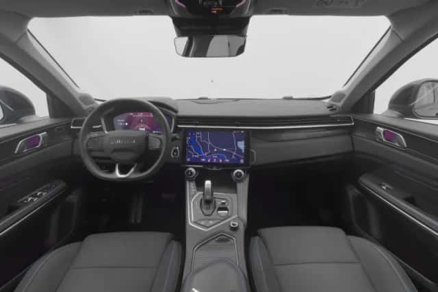Lynk & Co 01 (2023) thumbnail 3