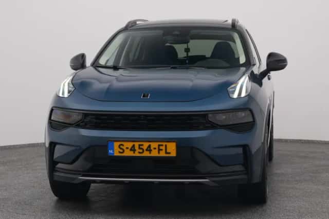 Lynk & Co 01 (2023) thumbnail 9