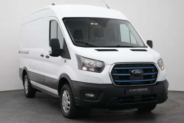 Ford E-Transit (2023) thumbnail 2
