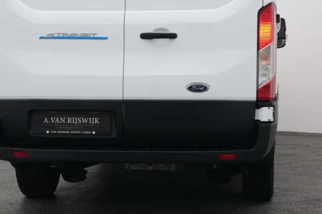 Ford E-Transit (2023) thumbnail 21