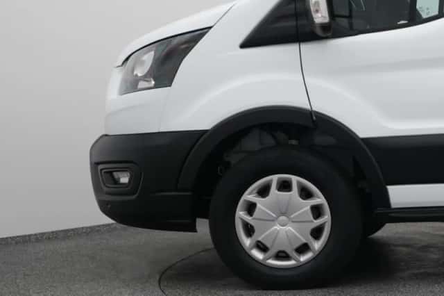 Ford E-Transit (2023) thumbnail 22