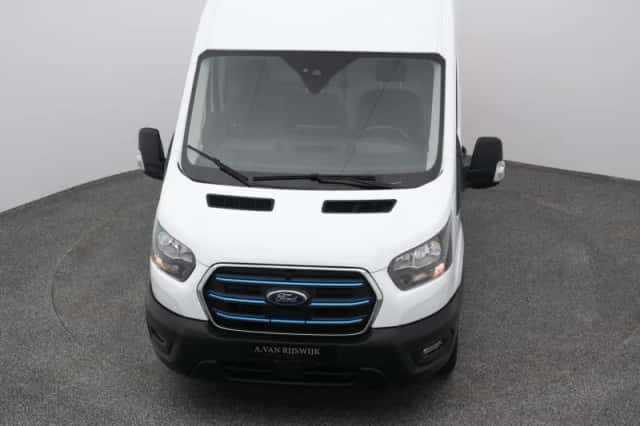 Ford E-Transit (2023) thumbnail 27