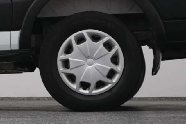 Ford E-Transit (2023) thumbnail 41