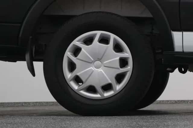 Ford E-Transit (2023) thumbnail 42