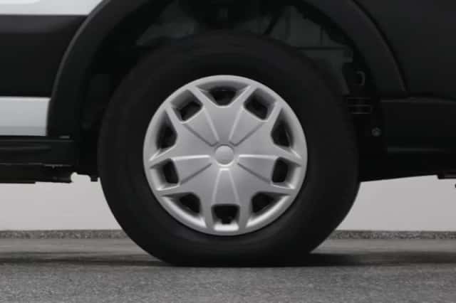 Ford E-Transit (2023) thumbnail 43