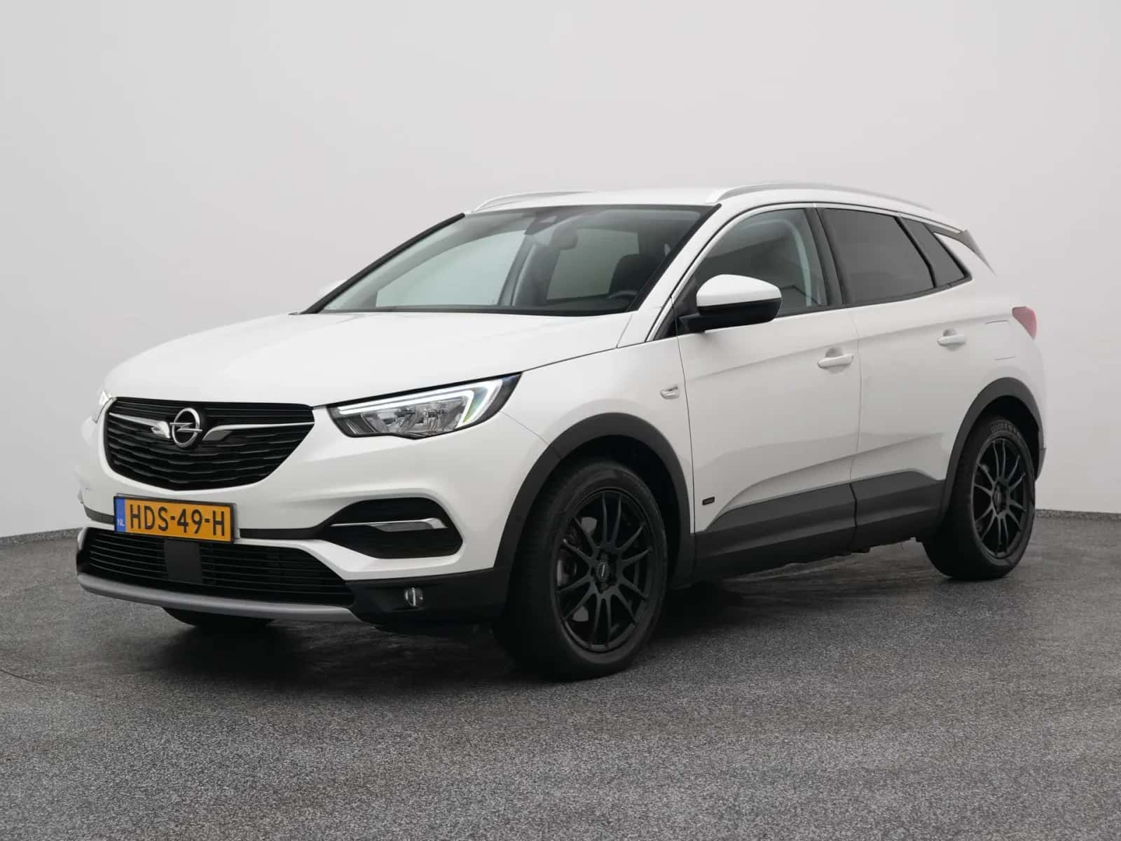 Opel Grandland (2021) — foto 1