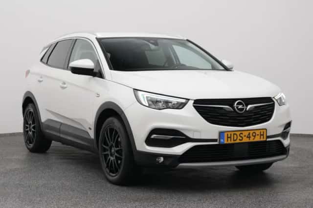 Opel Grandland (2021) thumbnail 2