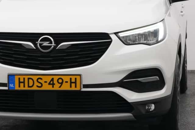 Opel Grandland (2021) thumbnail 19