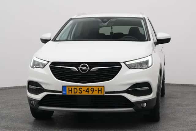 Opel Grandland (2021) thumbnail 9