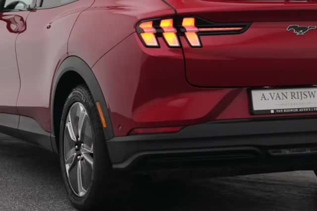 Ford Mustang (2024) thumbnail 19