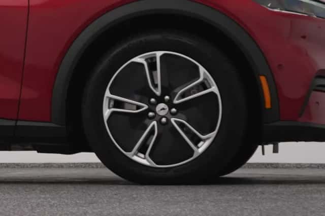 Ford Mustang (2024) thumbnail 43