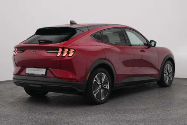 Ford Mustang (2024) thumbnail 7