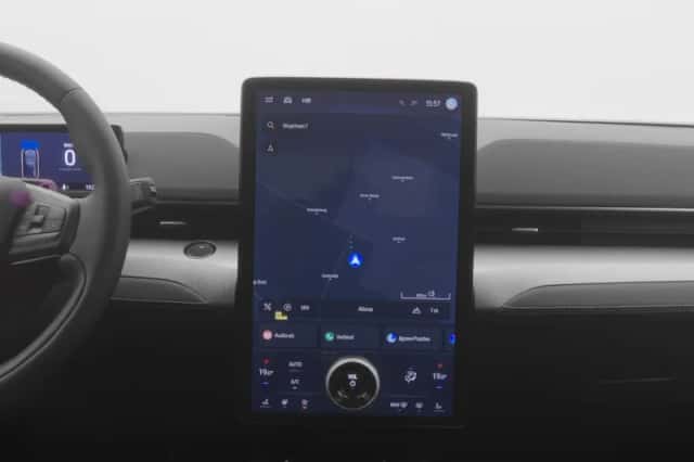 Ford Mustang (2024) thumbnail 9