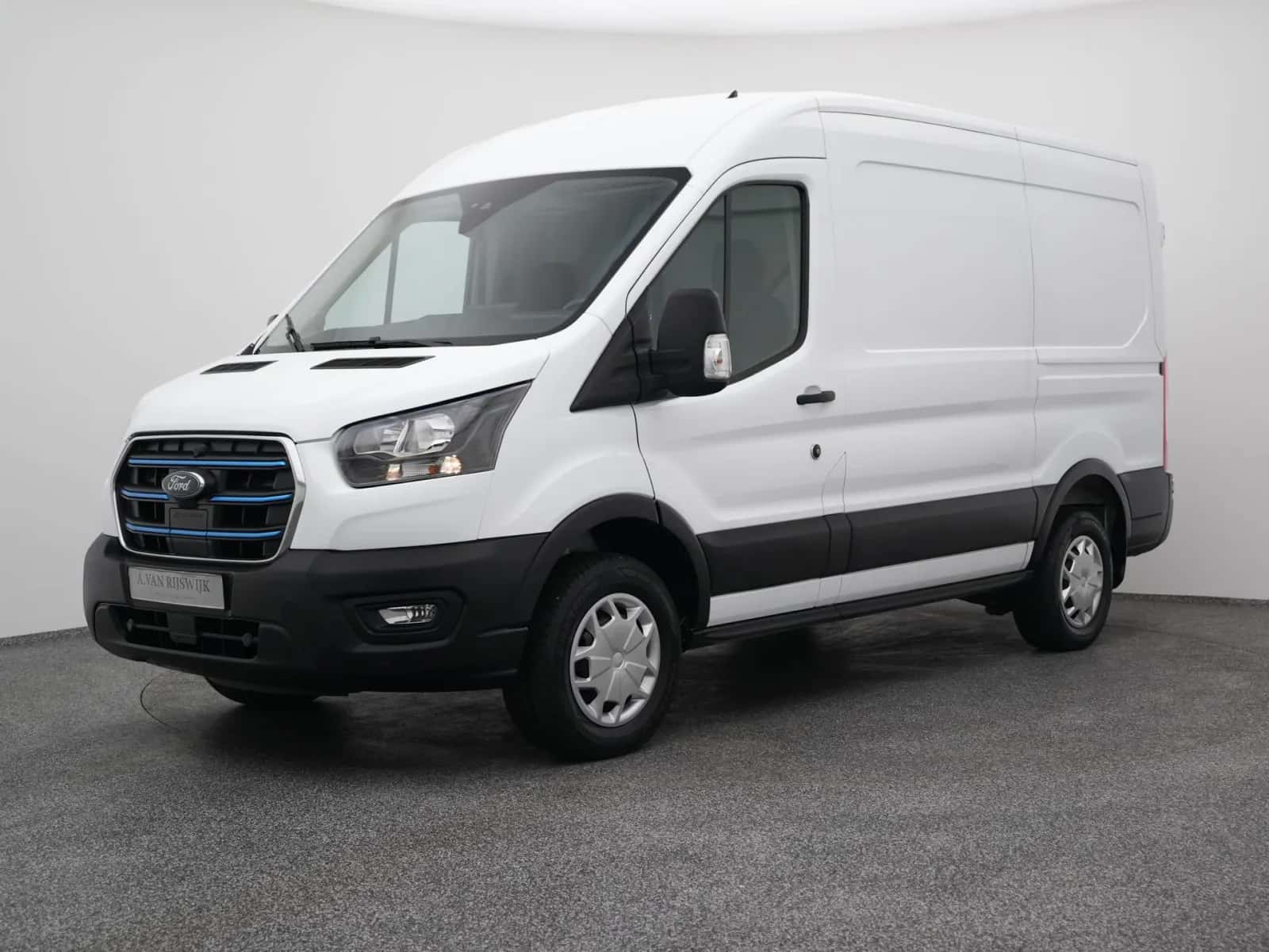 Ford E-Transit (2023) — foto 1