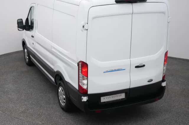 Ford E-Transit (2023) thumbnail 26