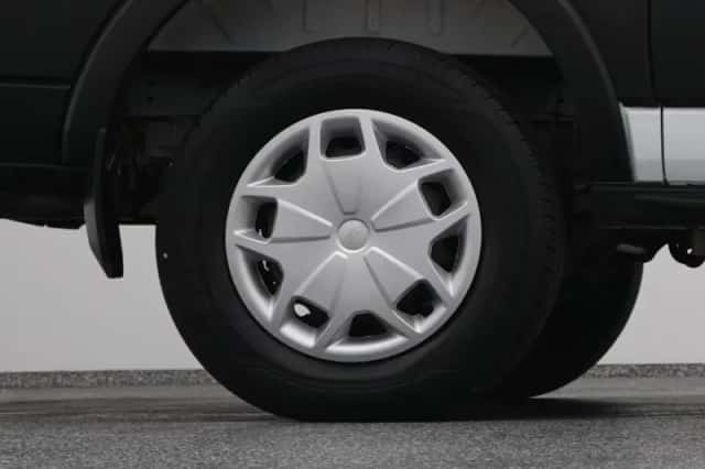 Ford E-Transit (2023) thumbnail 42